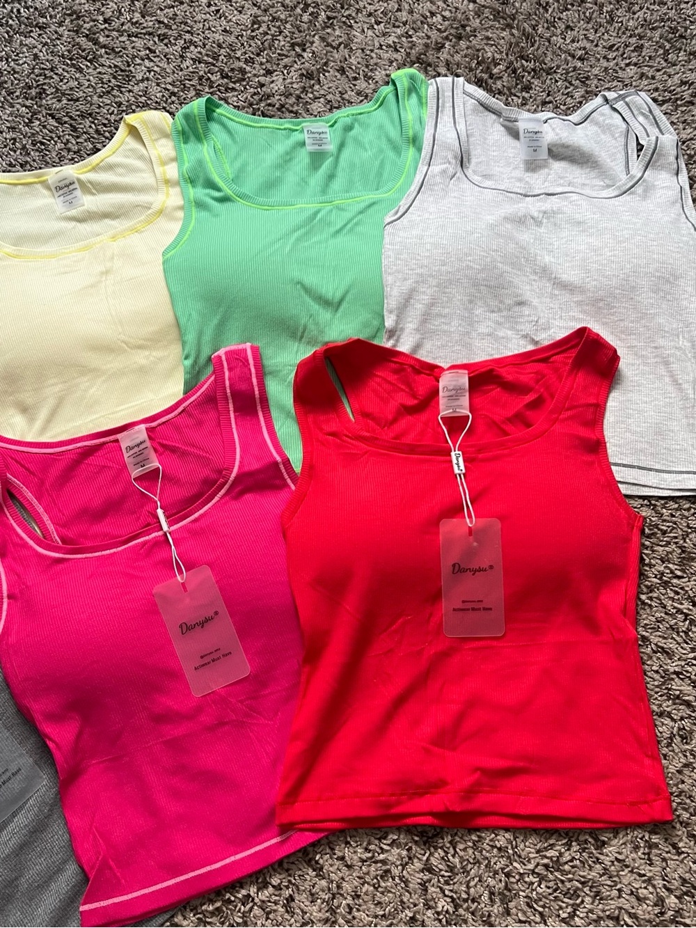 Women Rib Padded Tank Tops - Picture 3 of 11